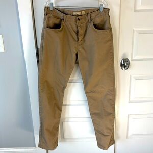 Patagonia Mens 5 pocket pants 35x32. Khaki